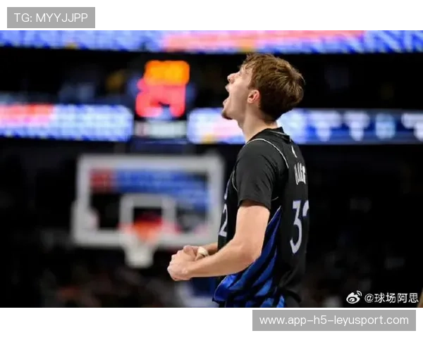 独行侠终结4连败！弗拉格12分6板6助 马绍尔30分成奇兵，独行侠拉文