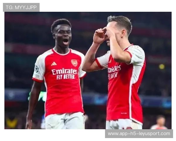 阿森纳训练日：主帅强调中场快速一脚出球与接应跑位