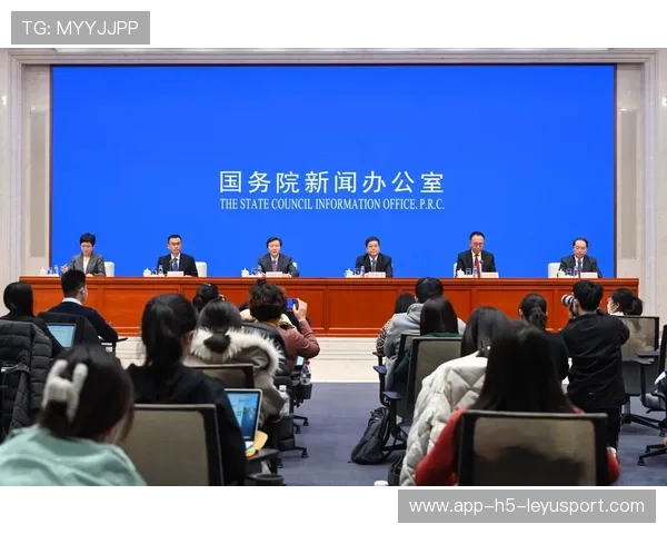 新闻中心计划启动高层管理结构调整构建长期发展新优势，高层管理主要工作