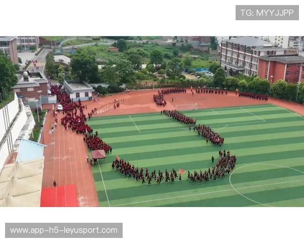 西南大学教师招聘考场考生跑步入场成话题，西南大学教师招聘要求